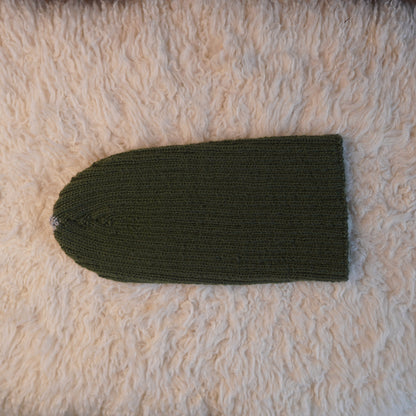 The Southlander Reknit – handgestricktes Wollmützen-Unikat in Moosgrün und Hellbeige meliert (RHF01-RK31)
