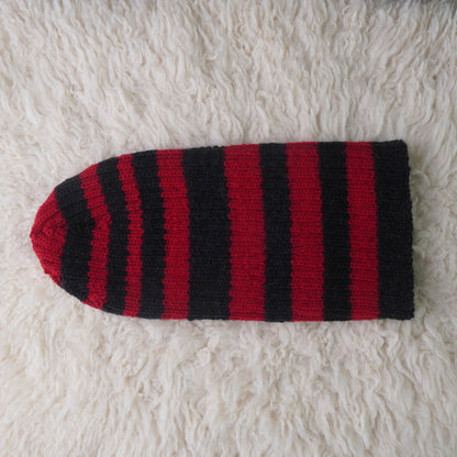 The Southlander Reknit – handgestricktes Wollmützen-Unikat in Rot und Anthrazit (RHF01-RK56)