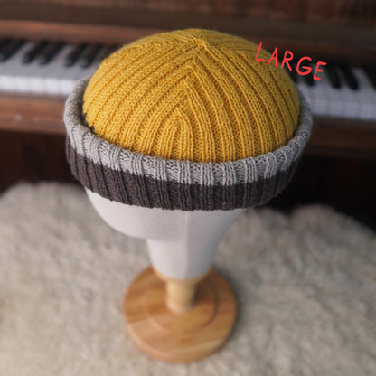 The Southlander Reknit – handgestricktes Wollmützen-Unikat in Honig-Senfgelb, Nussbraun und Hellbeige meliert (RHF01-RK62)