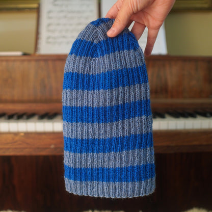 The Southlander Reknit – handgestricktes Wollmützen-Unikat in Blau und Nordisch Blau (RHF01-RK68)