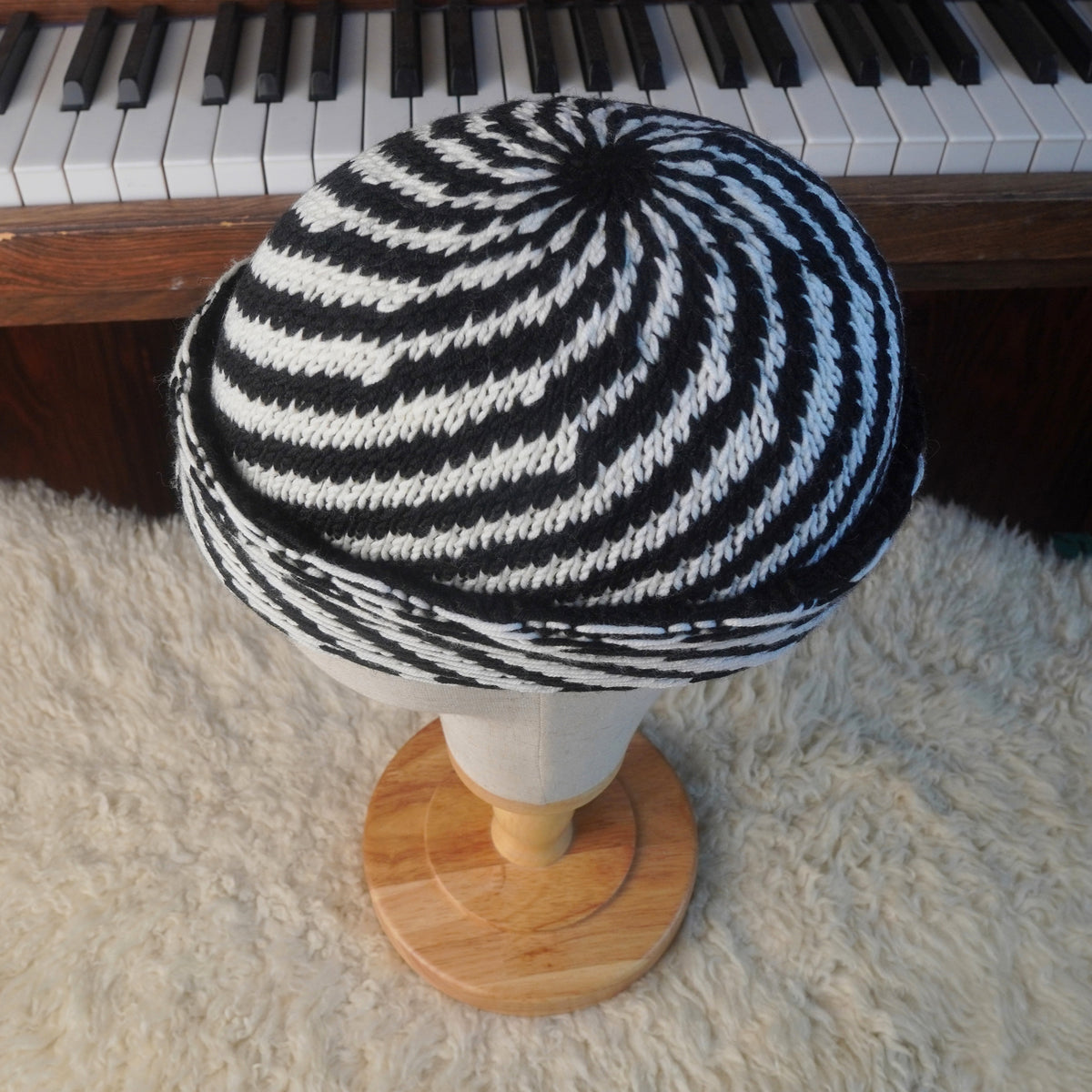 Custom order – hand knit Norwegian wool beanie in your own color combination