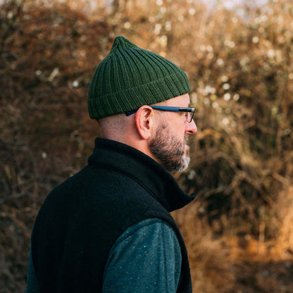 Hand knit pointy wool beanie hat — green