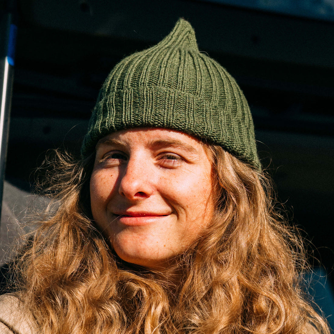 The North Cap – bonnet pointu en laine norvégien tricoté main, vert mousse