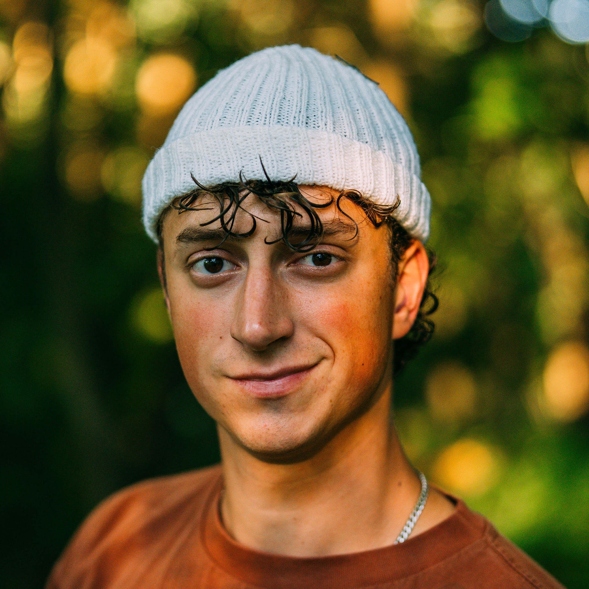 Hand knit wool beanie, white, portrait